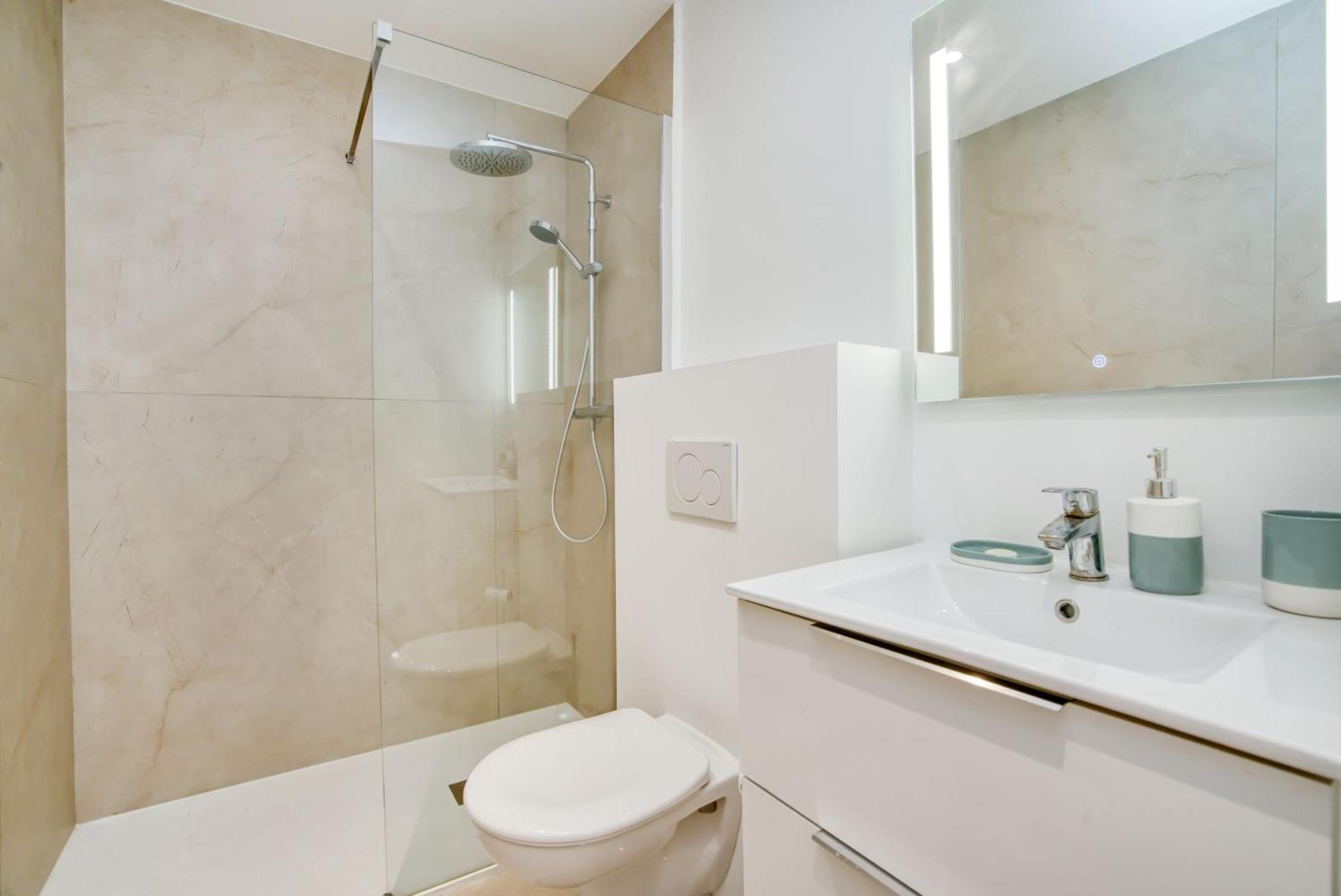 Elegant Apartment-ac-1br-2p- Center Appartement